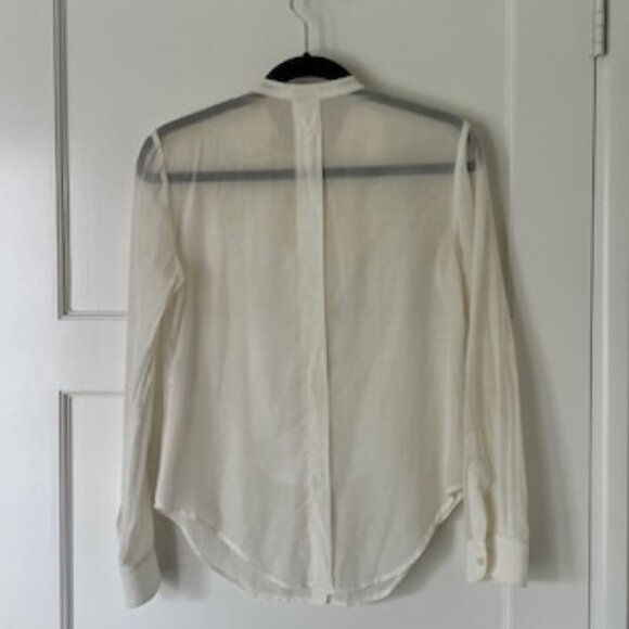 Levi's Sheer White Button Down Blouse Long Sleeve Size Small - Picture 2 of 3